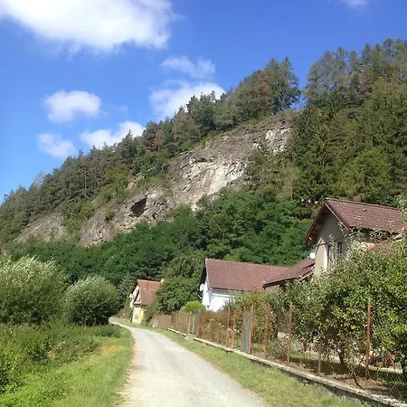 Retro Vilka V Podskali Privat bolig Rataje nad Sázavou
